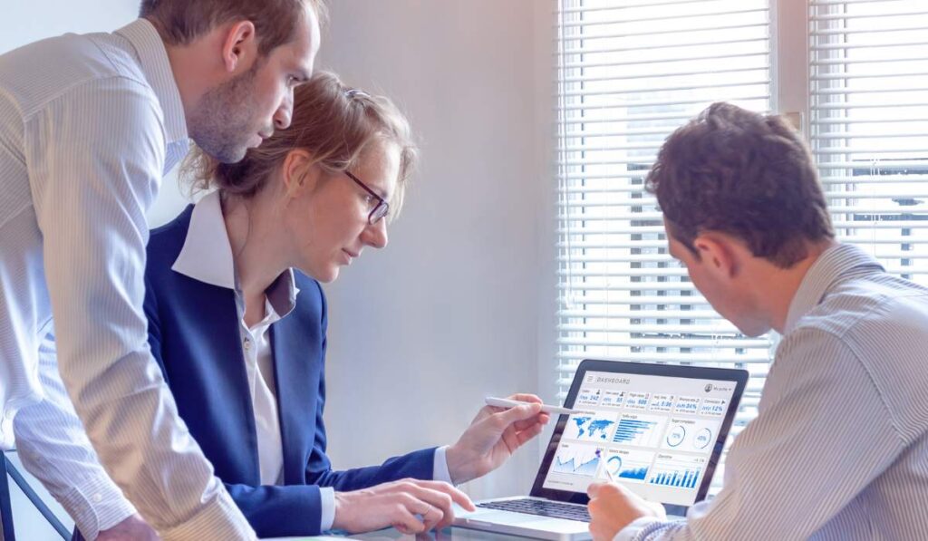 Agencia de Marketing Digital en Miami: ¿Por qué Digisap es la Mejor Opción para Hoteles, Restaurantes y Real Estate?