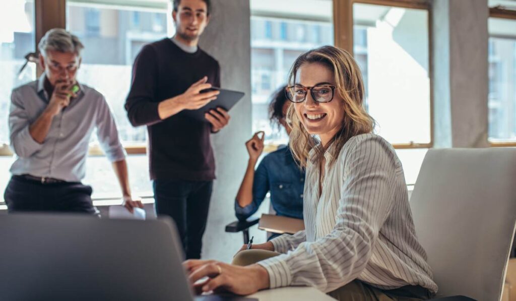 ¿Qué Servicios Ofrece el Marketing Digital? Guía Completa para Impulsar tu Negocio en 2025