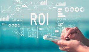 ROI en la era digital, representando el impacto de las inversiones en tecnología y marketing en el crecimiento empresarial.