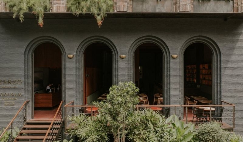 Hotel El Zarzo en Medellín, un refugio de lujo y sofisticación en el corazón de Provenza, rodeado de la vibrante ciudad